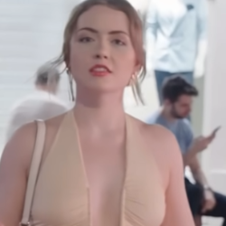 Single Greek woman in Piraeus, Ελλάδα, Greece