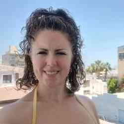 Single Greek woman in Thessaloniki, Greece, Greece