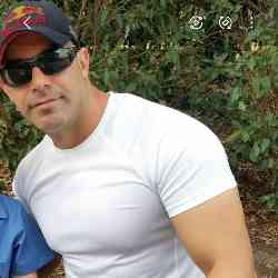 Single Greek man in Sydney Olympic Park, NSW, Australia