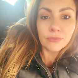 Single Greek woman in Adelaide, SA, Australia