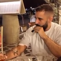 Single Greek man in Athens, Ελλάδα, Greece