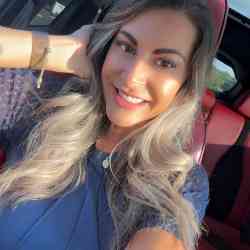 Single Greek woman in Boston, MA, United States