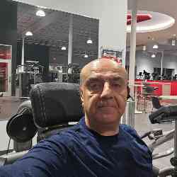 Single Greek man in Glenview, IL, United States