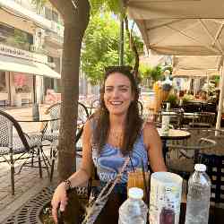 Single Greek woman in Charlotte, NC, United States