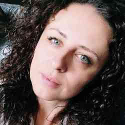 Single Greek woman in Athens, Ελλάδα, Greece