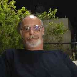 Single Greek man in Κεντρικός Τομέας Αθηνών, Ελλάδα, Greece