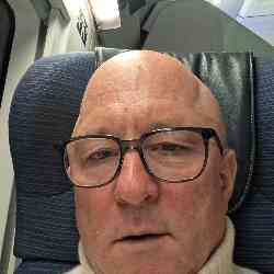 Single Greek man in Kamena Vourla, Greece, Greece