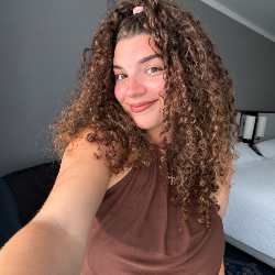 Single Greek woman in New York, NY, United States