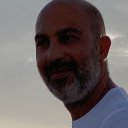 Single Greek man in Düsseldorf, Deutschland, Germany