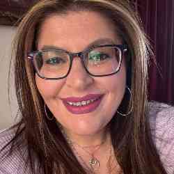 Single Greek woman in Melbourne, VIC, Australia