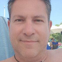 Single Greek man in Μυτιλήνη, Μυτιλήνη, Greece