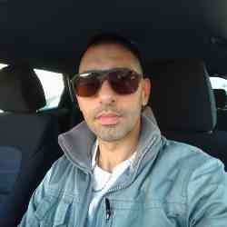 Single Greek man in Stevenage, UK, United Kingdom