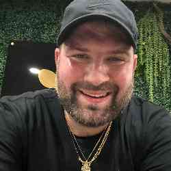 Single Greek man in Suffolk, VA, United States