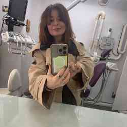 Single Greek woman in Athens, Ελλάδα, Greece