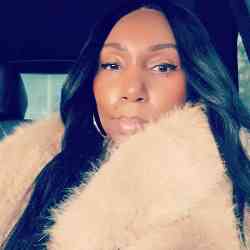 Single Greek woman in Toronto, ON, Canada