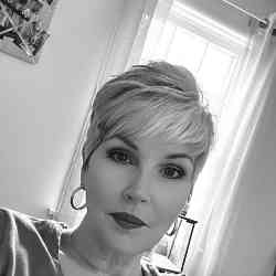 Single Greek woman in Athina, Athina, Greece