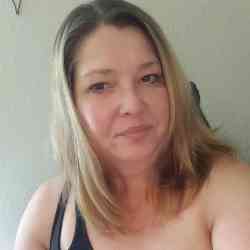 Single Greek woman in Lancaster, OH, United States