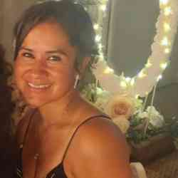 Single Greek woman in Edmonton, AB, Canada