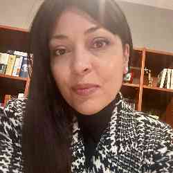 Single Greek woman in Athens, Greece, Greece