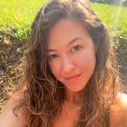 Single Greek woman in Pompano Beach, FL, United States