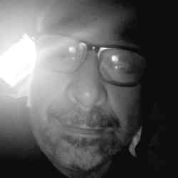 Single Greek man in Athens, Ελλάδα, Greece