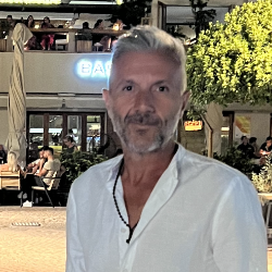 Single Greek man in Αθήνα, Ελλάδα, Greece