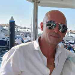 Single Greek man in Dubai, United Arab Emirates, United Arab Emirates