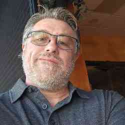 Single Greek man in Oakland, CA, United States