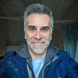 Single Greek man in Bennington, Nebraska, United States