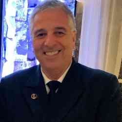 Single Greek man in Igoumenitsa, Greece, Greece