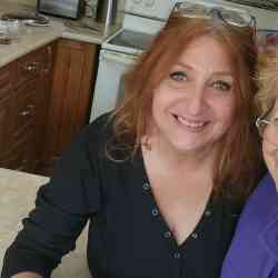 Single Greek woman in Toronto, ON, Canada