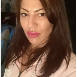 Single Greek woman in Toronto, ON, Canada