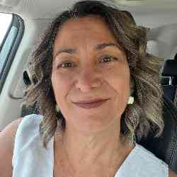 Single Greek woman in Brisbane City, QLD, Australia