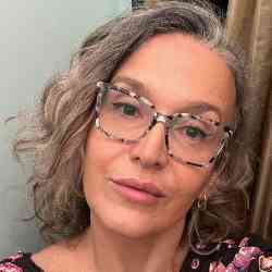 Single Greek woman in Cape Town, South Africa, South Africa