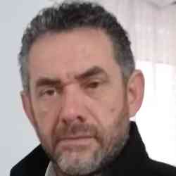 Single Greek man in Μεσολόγγι, Μεσολόγγι, Greece