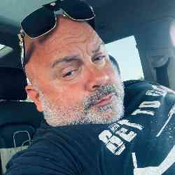 Single Greek man in New York, NY, United States