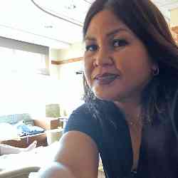 Single Greek woman in Eau Claire, WI, United States