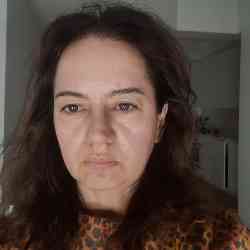 Single Greek woman in Athens, Ελλάδα, Greece