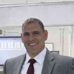 Single Greek man in Athens, Ελλάδα, Greece