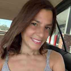 Single Greek woman in York, PA, United States