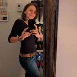 Single Greek woman in Montreal-Ouest, QC, Canada