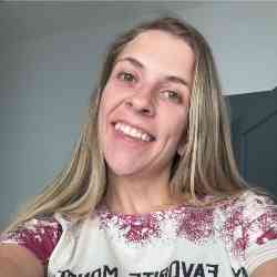 Single Greek woman in Saskatoon, SK, Canada