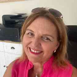 Single Greek woman in Kerkyra, Greece, Greece