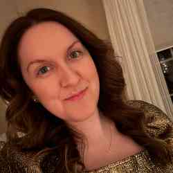 Single Greek woman in Branford, CT, United States