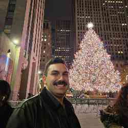 Single Greek man in Westbury, NY, United States