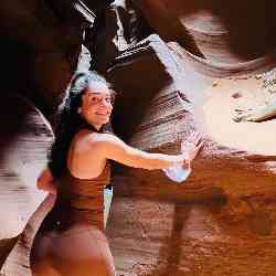 Single Greek woman in North Chicago, IL, United States