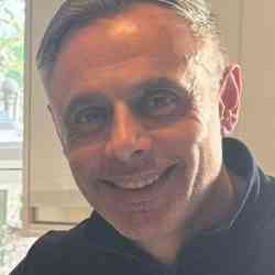 Single Greek man in London, UK, United Kingdom
