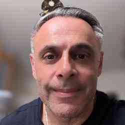 Single Greek man in Potters Bar, UK, United Kingdom