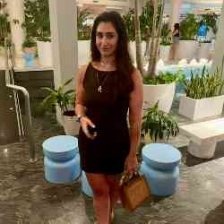 Single Greek woman in Washington D.C., DC, United States