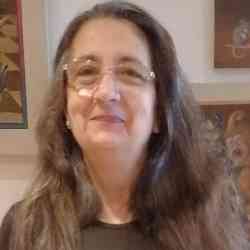 Single Greek woman in Addlestone, UK, United Kingdom